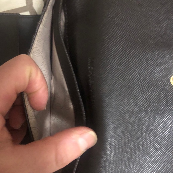 Sold - Picture 6 of 9